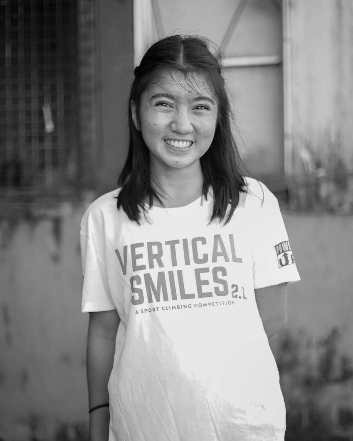 Vertical Smiles